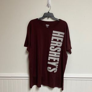 Hershey’s Men lounge Shirt XL